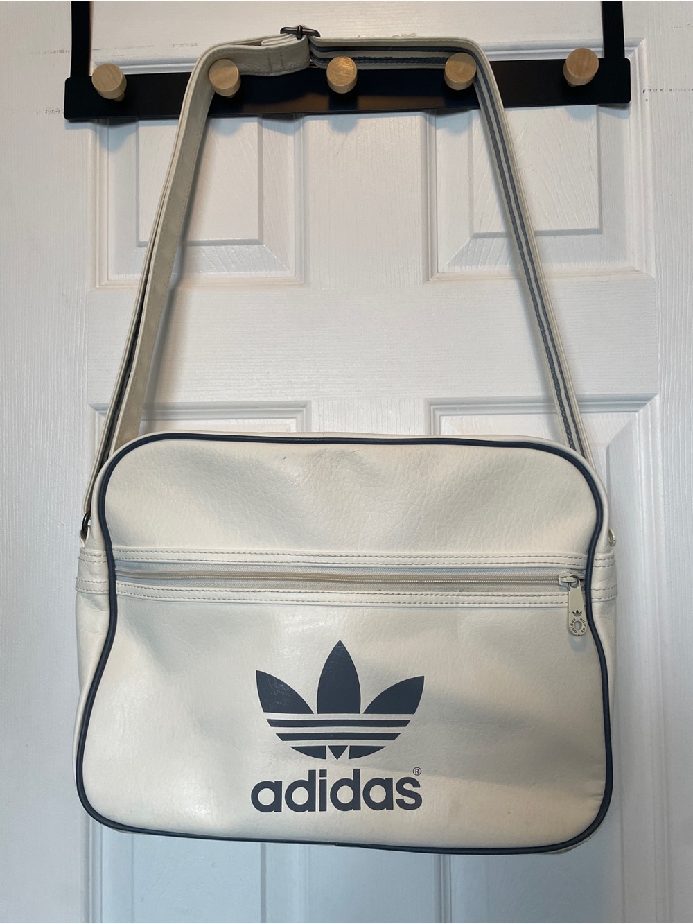adidas airliner bag/messenger bag